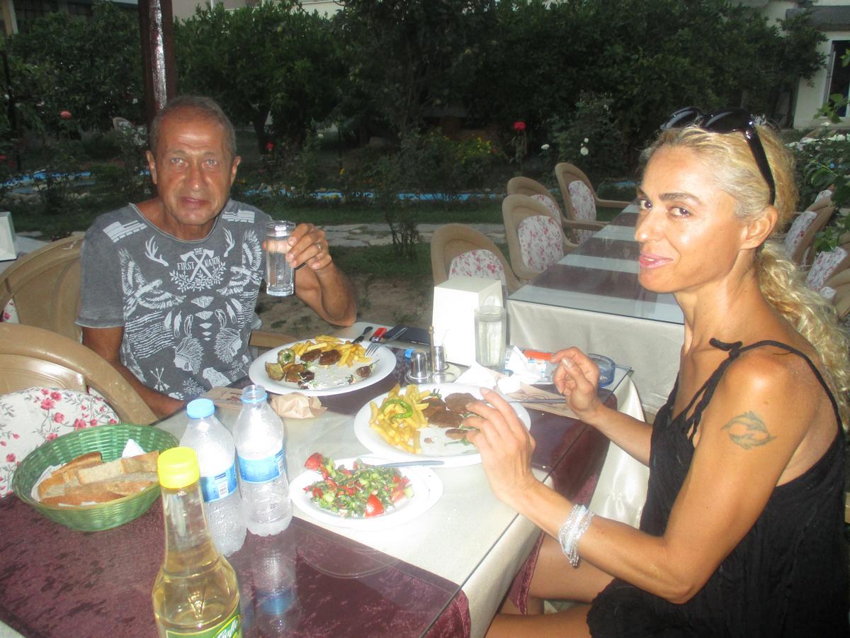 גומולדור Mandarin Beach Otel מראה חיצוני תמונה